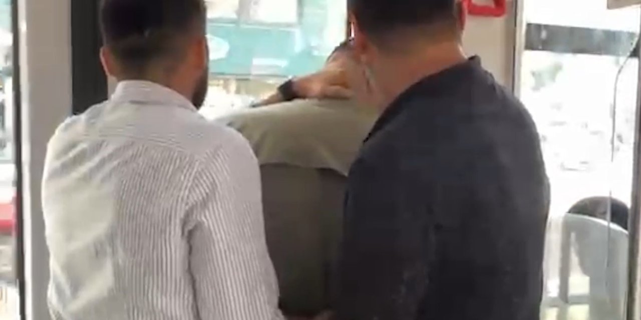 Tramvayda Şüphe Çeken Şahıstan Uyuşturucu Çıktı