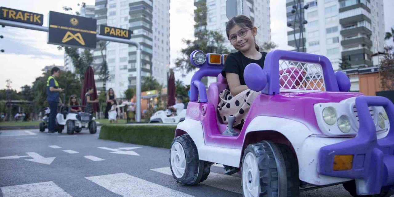Trafik Park, Hem Çocukların Hem De Velilerin Gözdesi Oldu