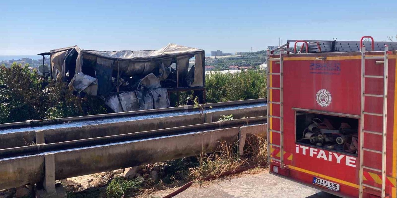 Anne Ve Oğlunun Yaşadığı Konteyner Ev Yandı