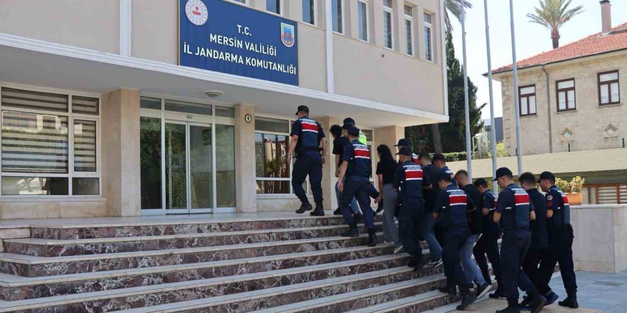 Alıkoydukları Şahsın 2 Milyon Lirasını Gasp Eden 5 Şüpheli Yakalandı