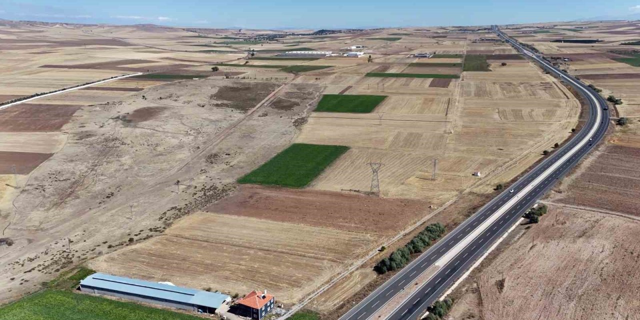 8 Kilometrelik Kanal Gizemini Koruyor