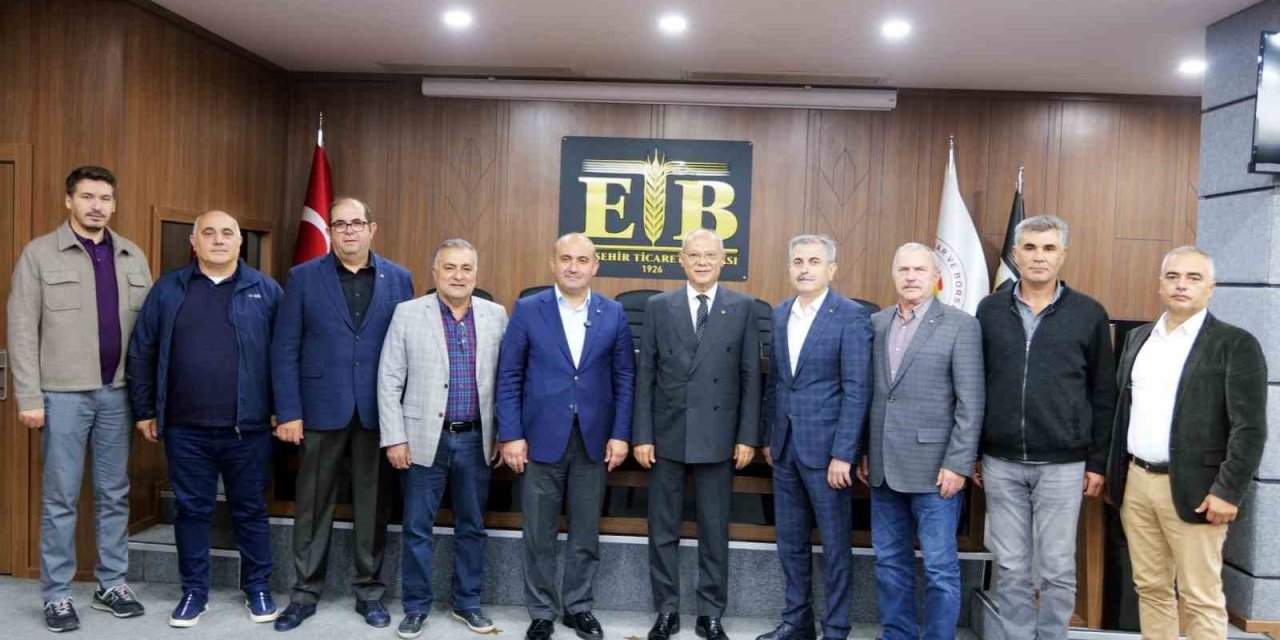 Gürhan Albayrak: “mısırdaki Bereket Çiftçilerimizin Yüzünü Güldürüyor”