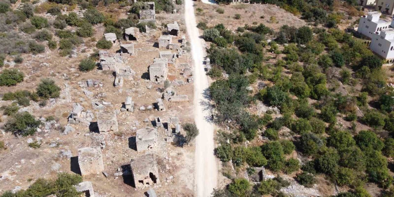 Kilikya Bölgesinin En Büyük Nekropolü Temizlendi, Adım Adım Turizme Hazırlanıyor