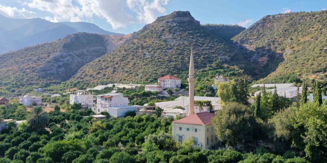 Atay Uslu: "finike Çavdır Büyük Camii Restore Ediliyor"