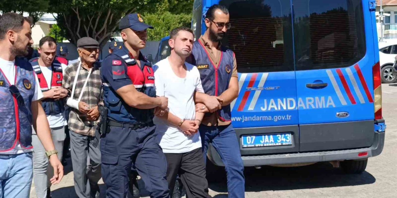Antalya’daki Arazi Anlaşmazlığı Cinayetinde Dede Ve Torun Tutuklandı