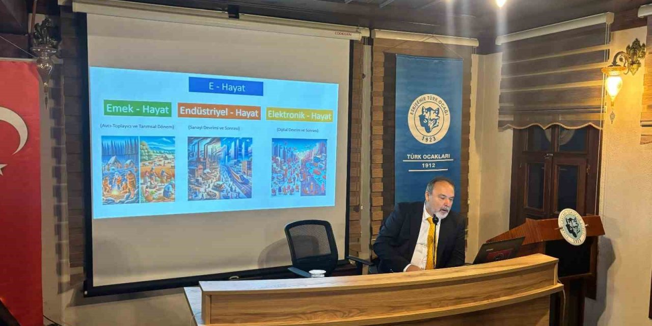’e-hayat Ve Yapay Zekâ’ Başlıklı Sunum Büyük İlgiyle Takip Edildi