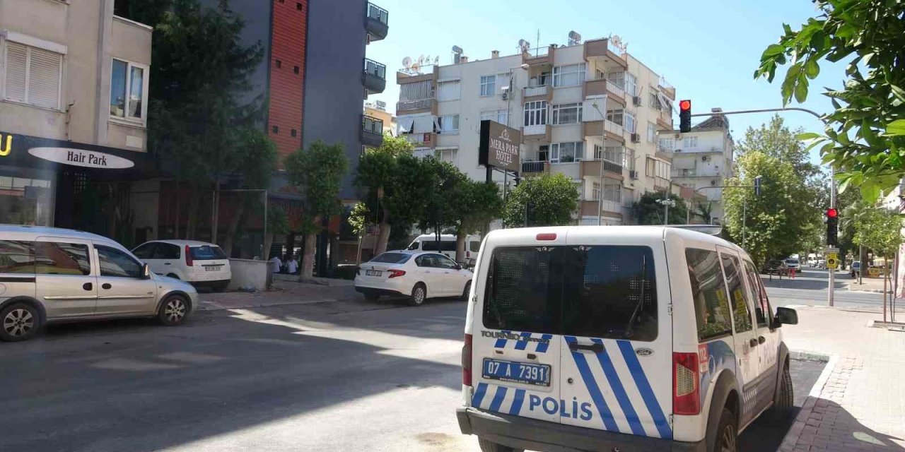 Ulaşılamayan Gencin Cansız Bedeni Hotel Odasında Bulundu