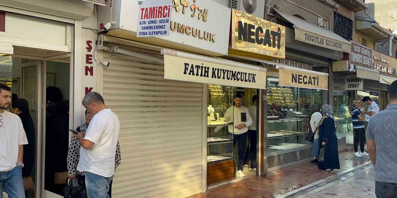 Müşterilerinden Topladığı 25 Milyon Liralık Altınla Kaçan Kuyumcu Tekirdağ’da Yakalandı