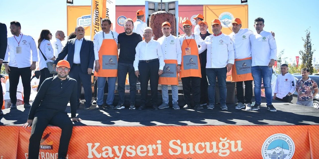 100 Binler Millet Bahçesi’ne Akın Etti