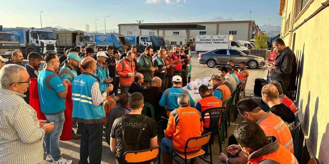 Hak-iş Emekçileri Şehitler İçin Dua Ederek Mesaiye Başladı