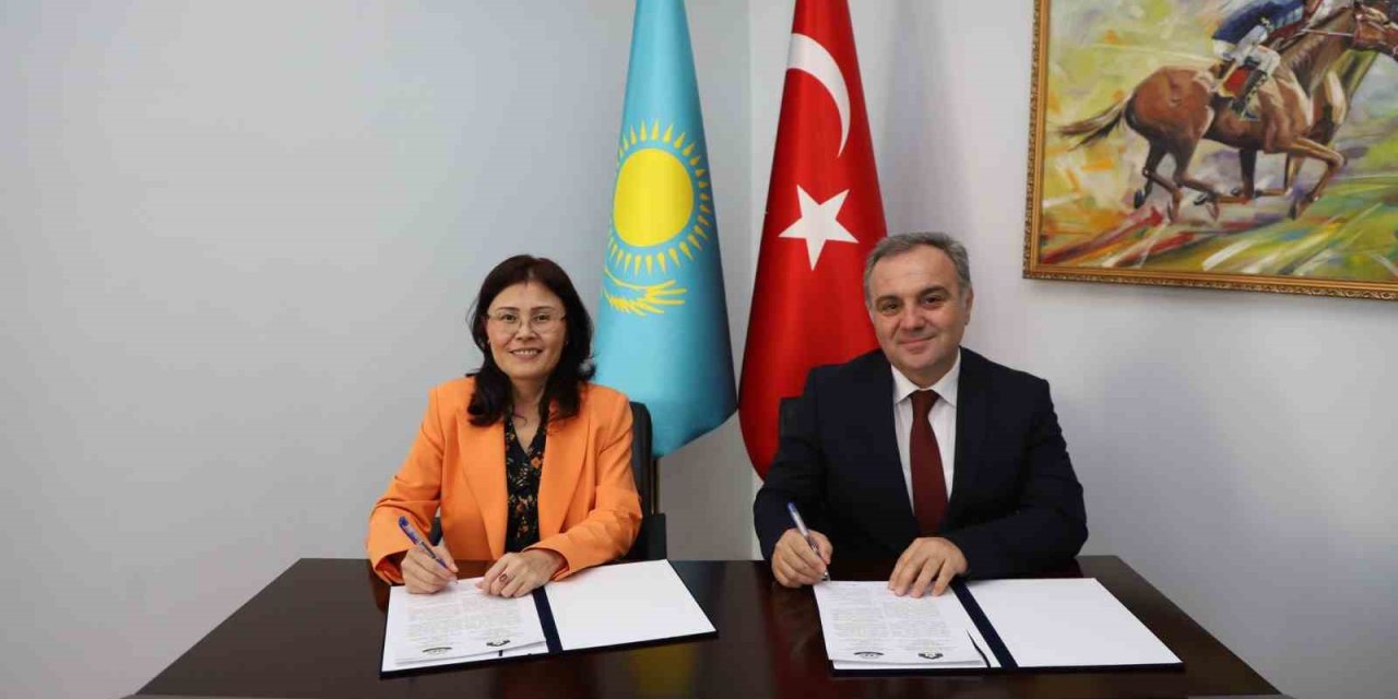 Erü İle Hoca Ahmet Yesevi Uluslararası Türk- Kazak Üniversitesi Arasında İşbirliği Protokolü İmzalandı