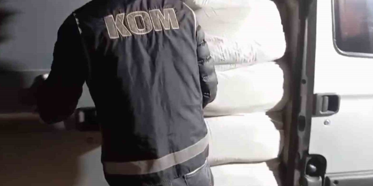 Kayseri’de 1 Ton 760 Kilo Kaçak Tütün Ele Geçirildi