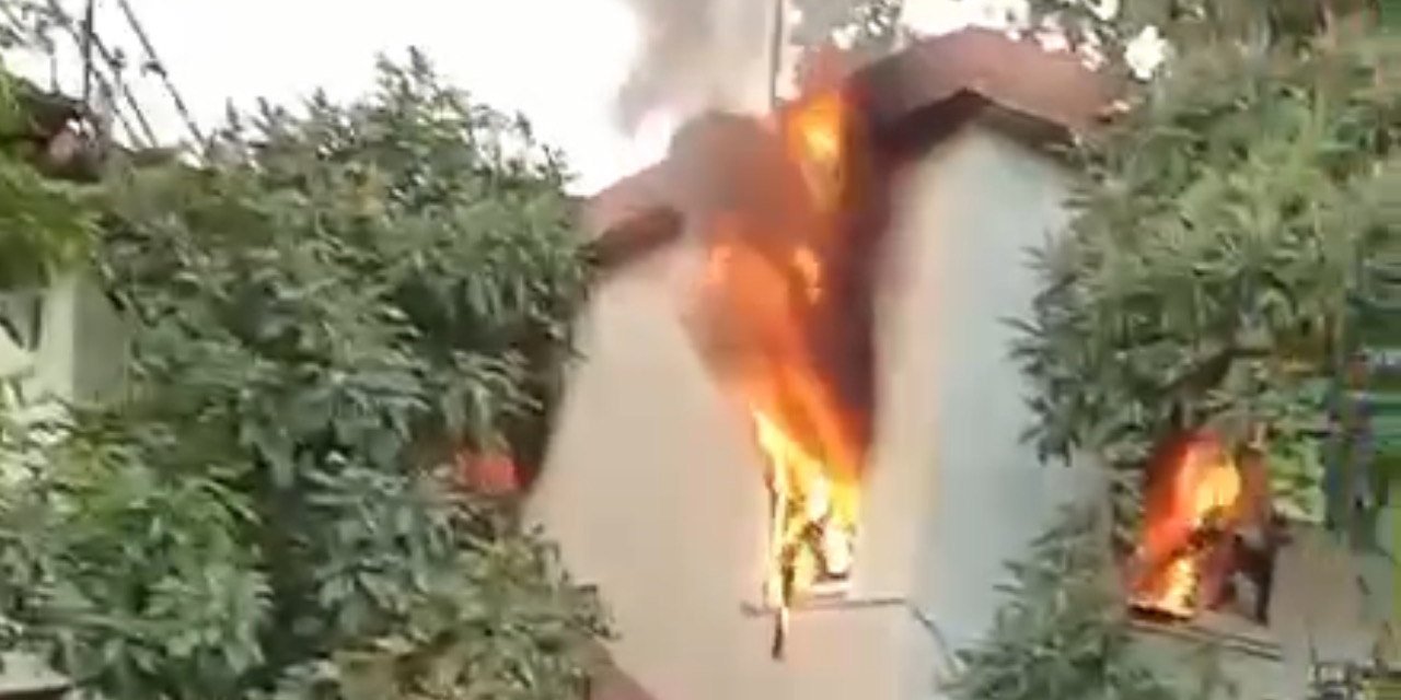 Mersin’de Ev Alev Alev Yandı