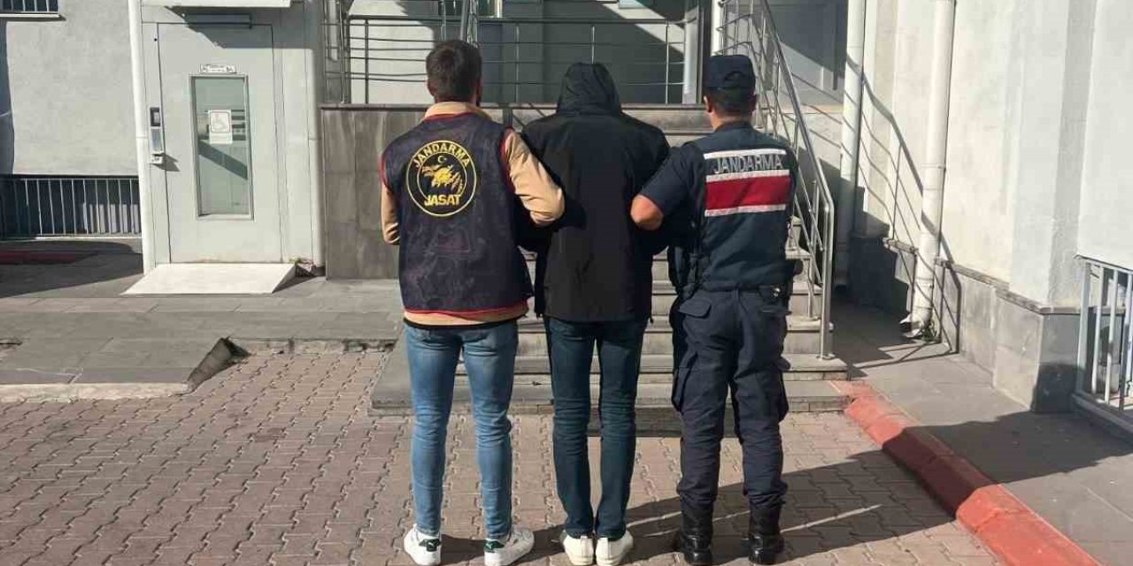 Farklı Suçlardan Aranması Bulunan Suç Makinesi Yakalandı