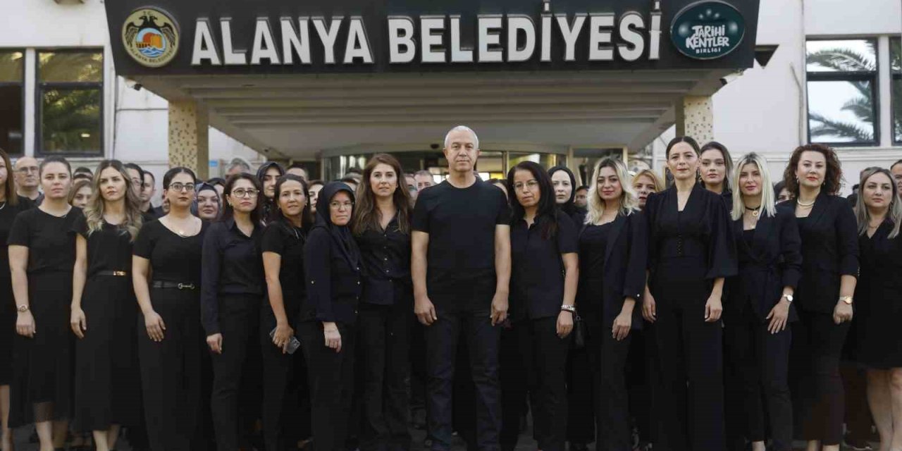Alanya Belediyesinden Kadına Şiddete Siyah Tepki