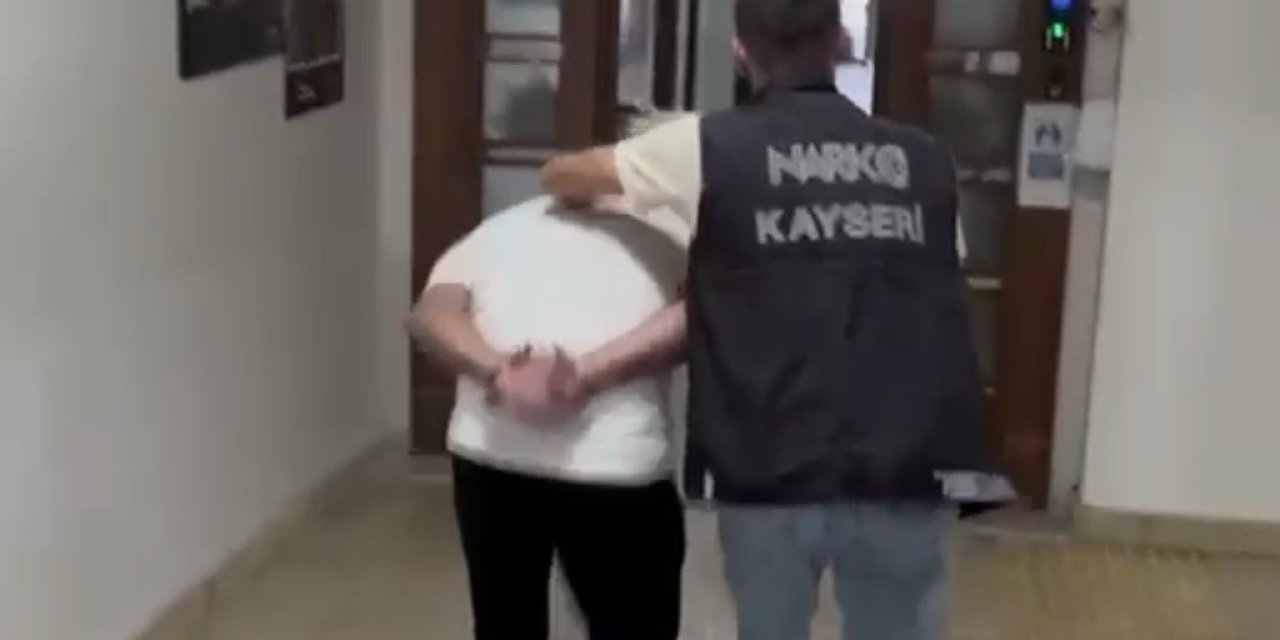 4 Suçtan 13 Yıl Kesinleşmiş Hapis Cezası Bulunan Cezaevi Firarisi Yakalandı