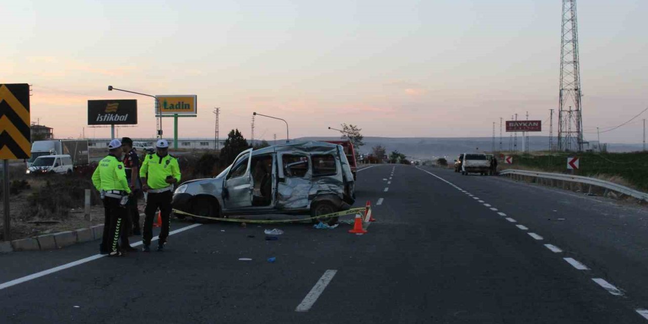 Kayseri’deki Feci Kazada Ölü Sayısı 2’ye Yükseldi