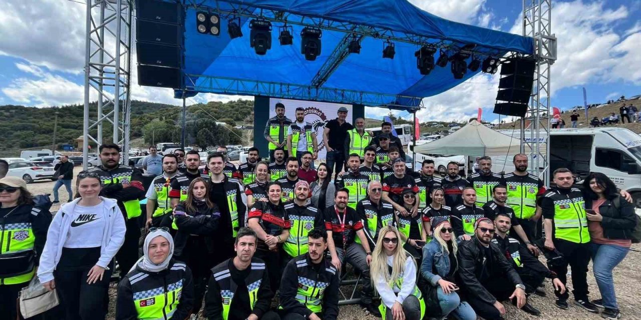 Eskişehir’de Motosiklet Kulübünden Örnek Davranış