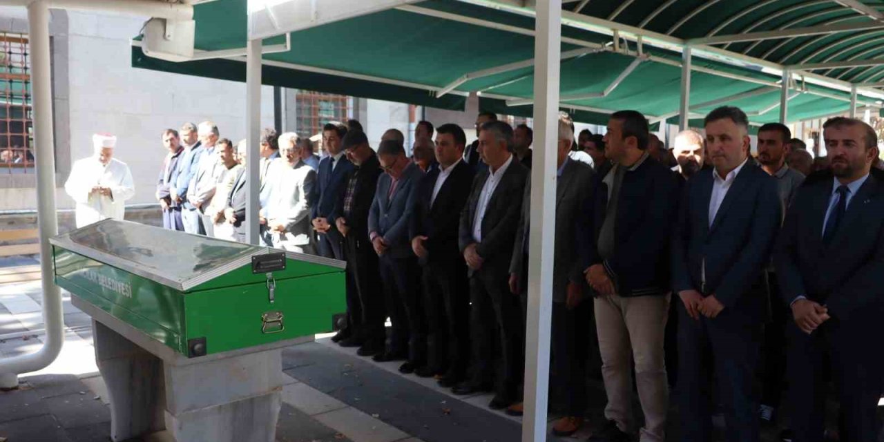 Kazada Hayatını Kaybeden Öğretmen Toprağa Verildi