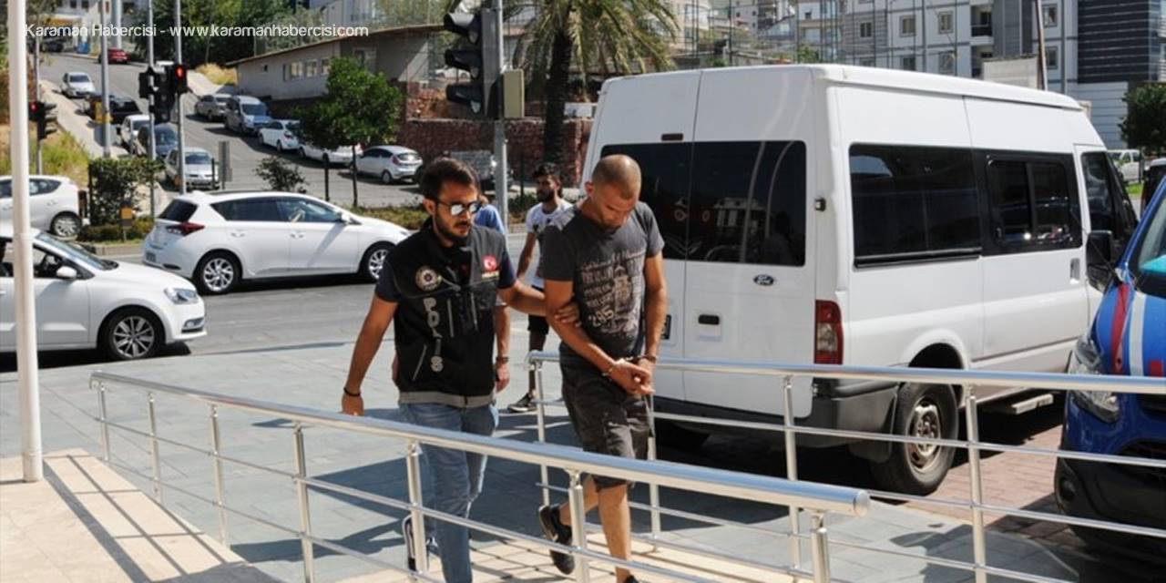 Antalya'da Uyuşturucu Operasyonu