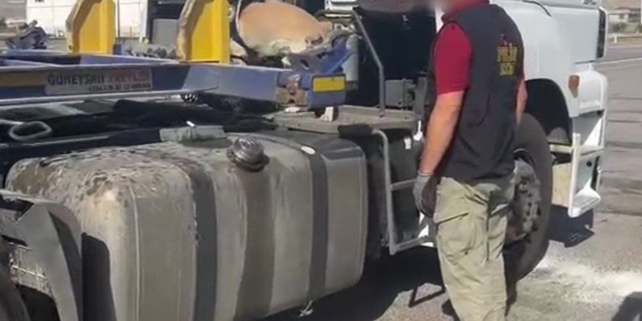 Kayseri’de 17 Ekip İle Narko-kom Uygulaması: 70 Bin Dal Makaron Ele Geçirildi