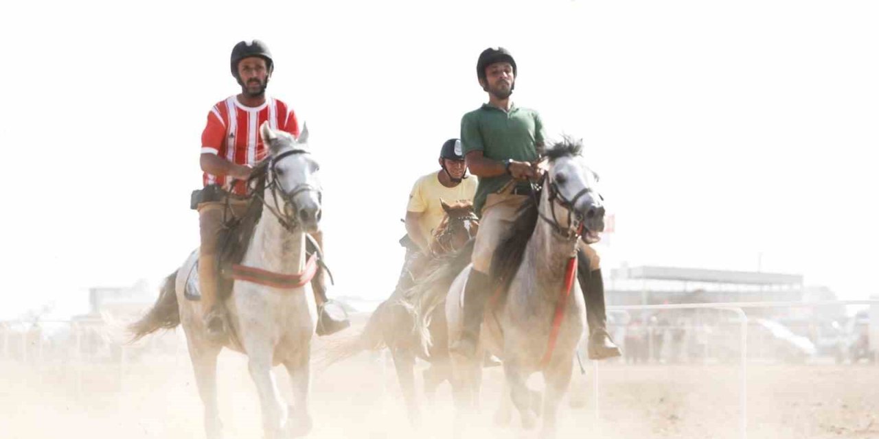 Manavgat’ta Rahvan At Yarışları Coşkusu Yaşandı