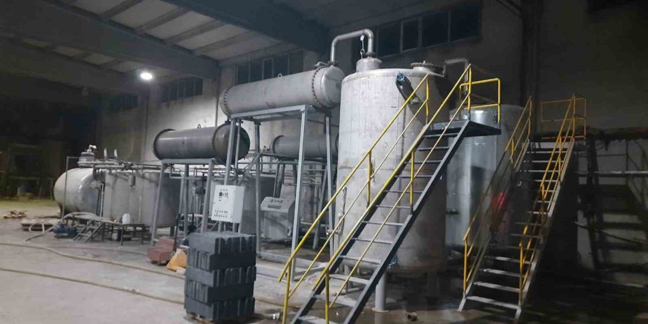 Kayseri’de Temizlik Malzemesi Etiketi İle Satışa Sunulan 20 Ton Etil Alkole Ele Konuldu