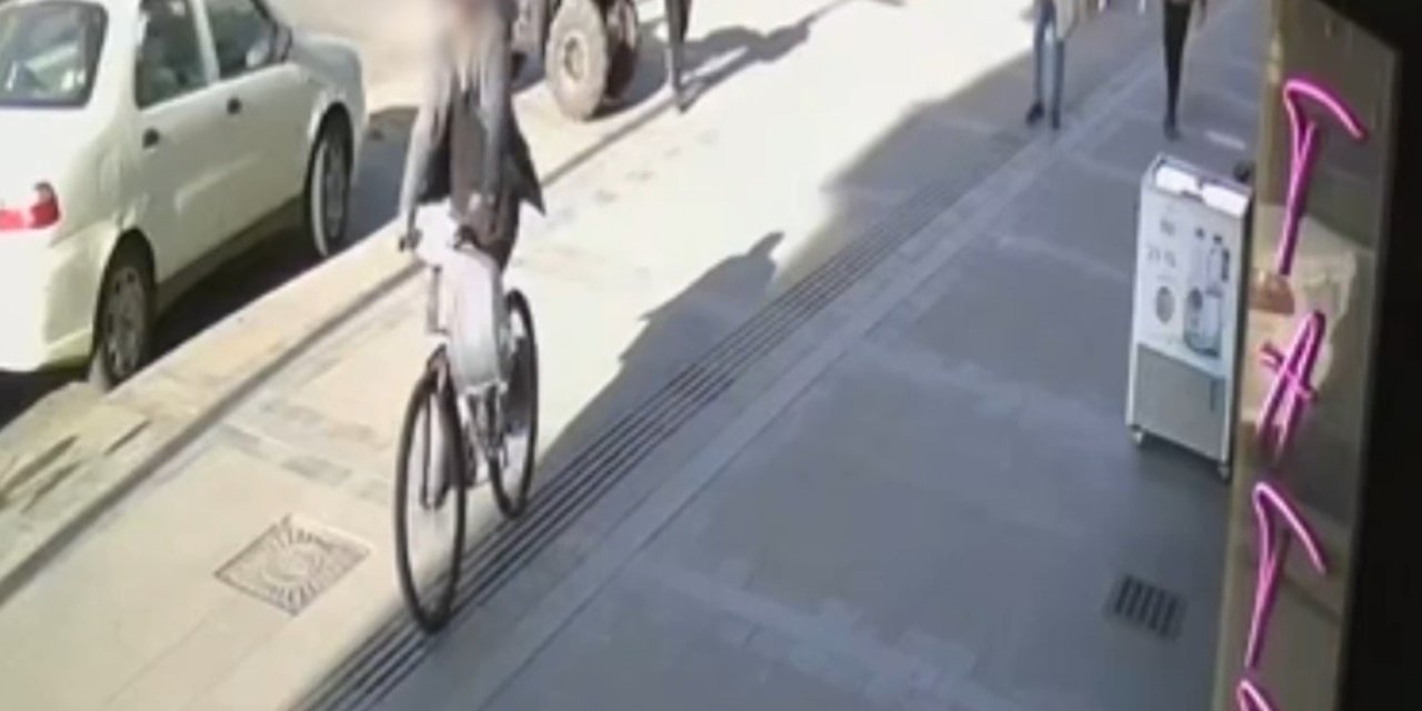 Hırsızlar Önce Kameralara, Ardından Polise Yakalandı