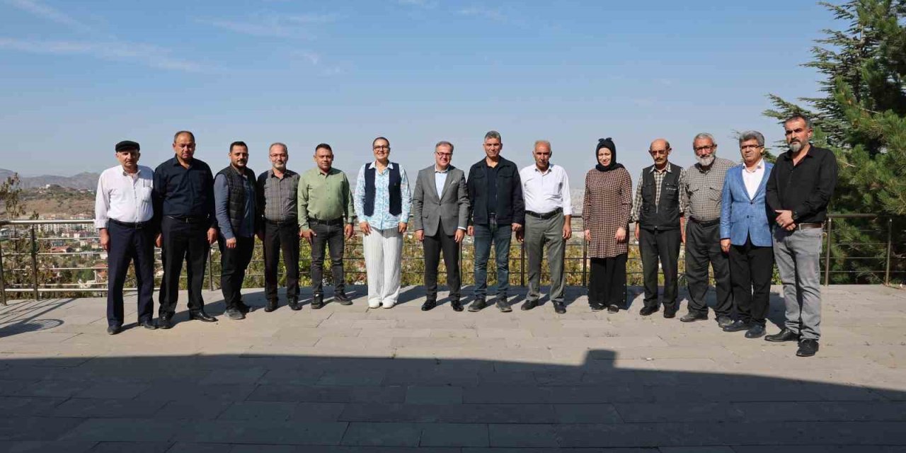 Başkan Özdoğan; Hacılar’ın Nabzını Yokluyor