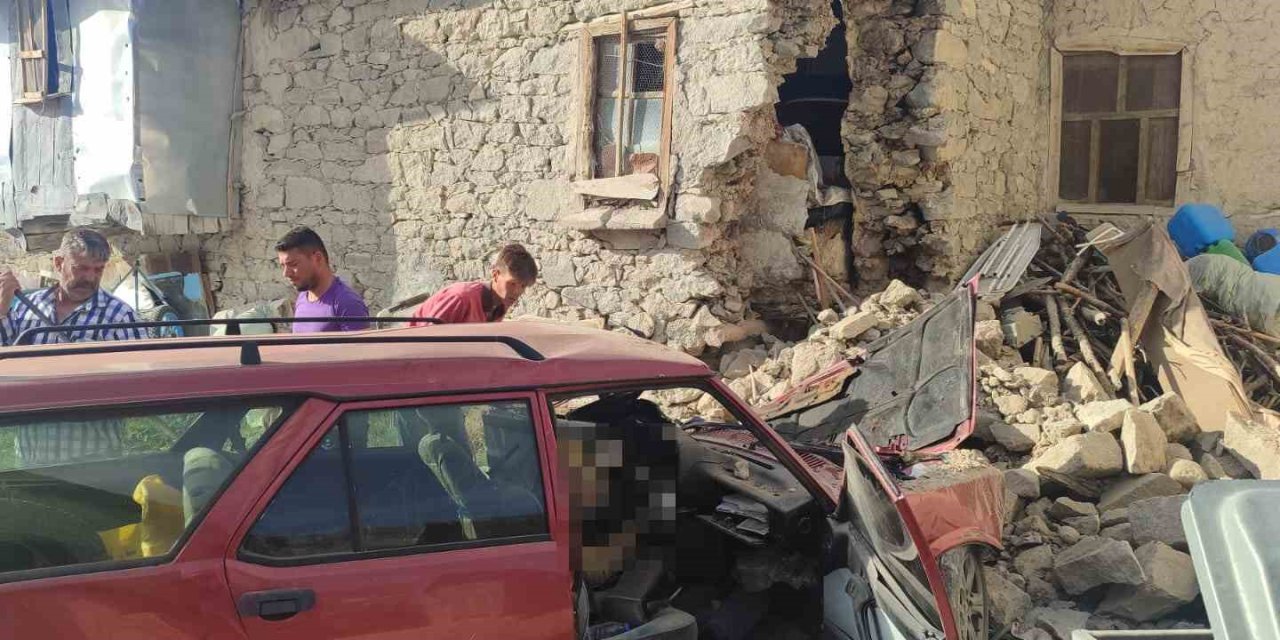 Konya’da Duvara Çarpan Otomobilin Sürücüsü Hayatını Kaybetti