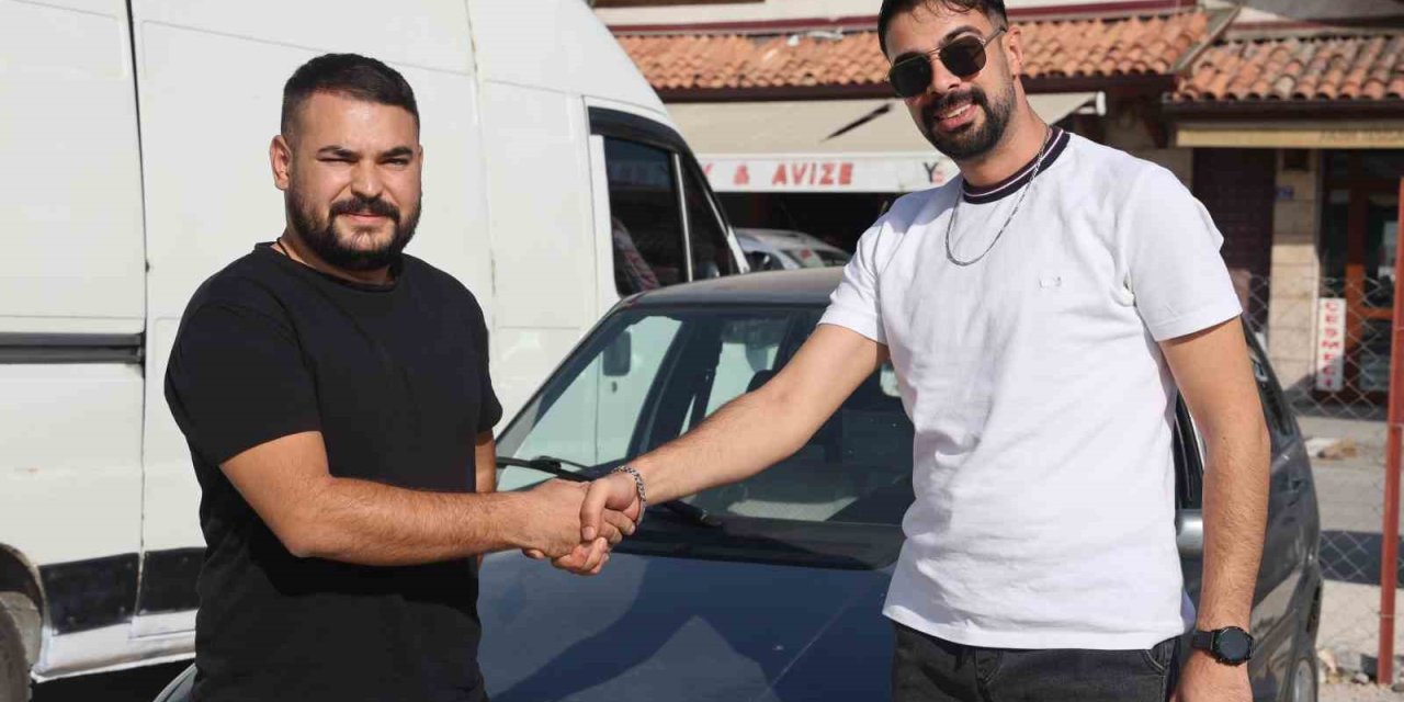 Gülümseten Takas: Araba Ve Telefon Hayallerine Kavuştular