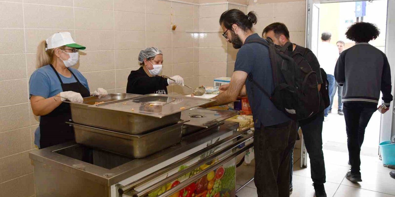 Başkan Ataç: "gençlerimize Destek Olmaya Devam Edeceğiz"