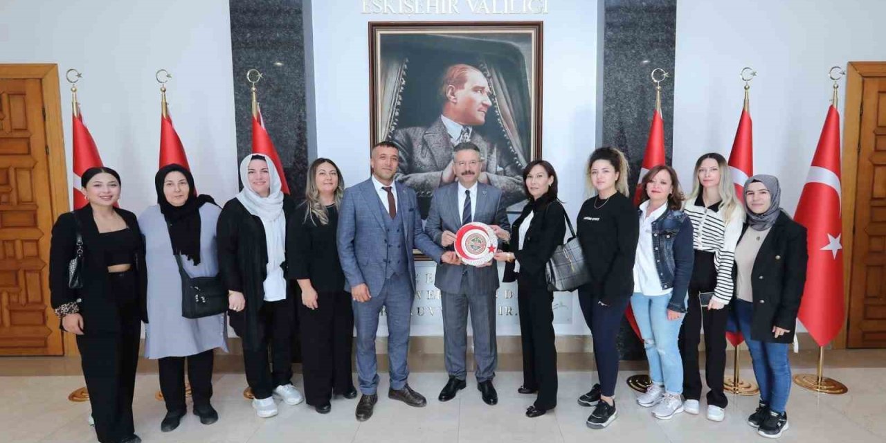 Eskişehir Gastronomi Derneği’nden Vali Hüseyin Aksoy’a Ziyaret