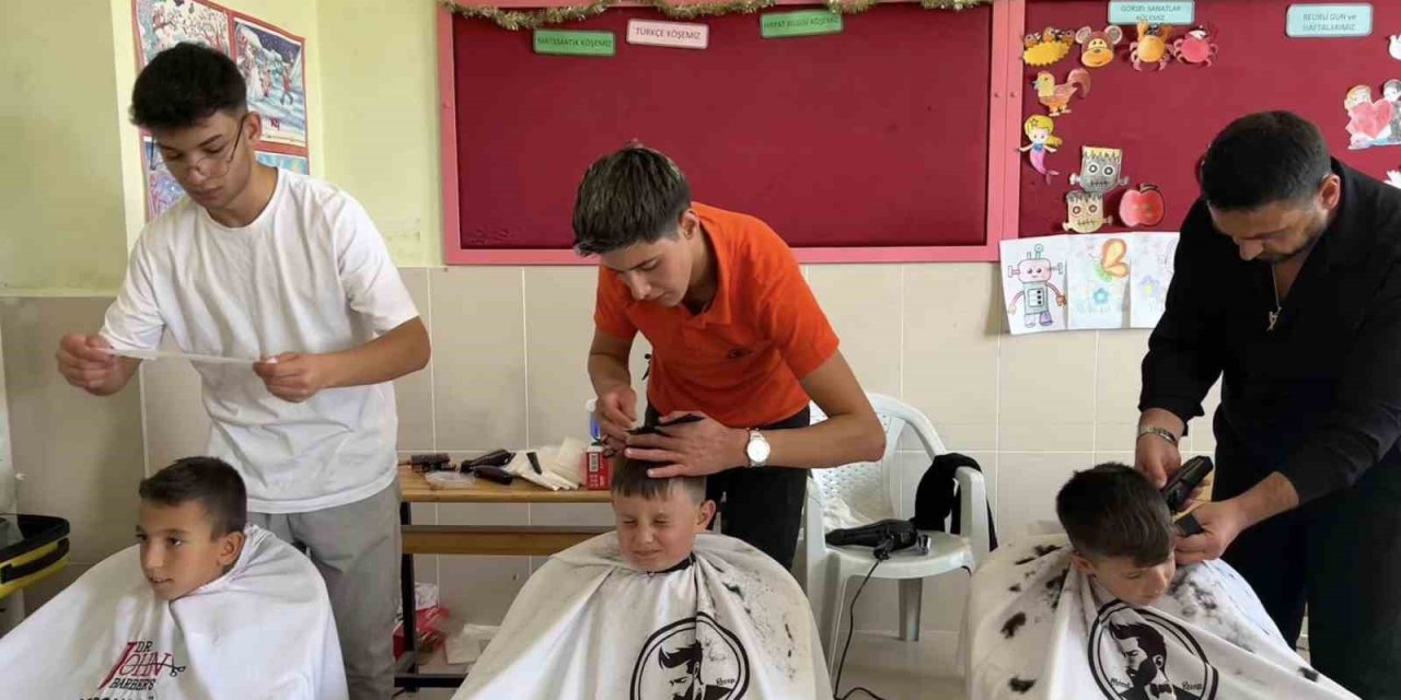 Gönüllü Makas Projesi İle Çocukların Saç Bakımı Yapıldı
