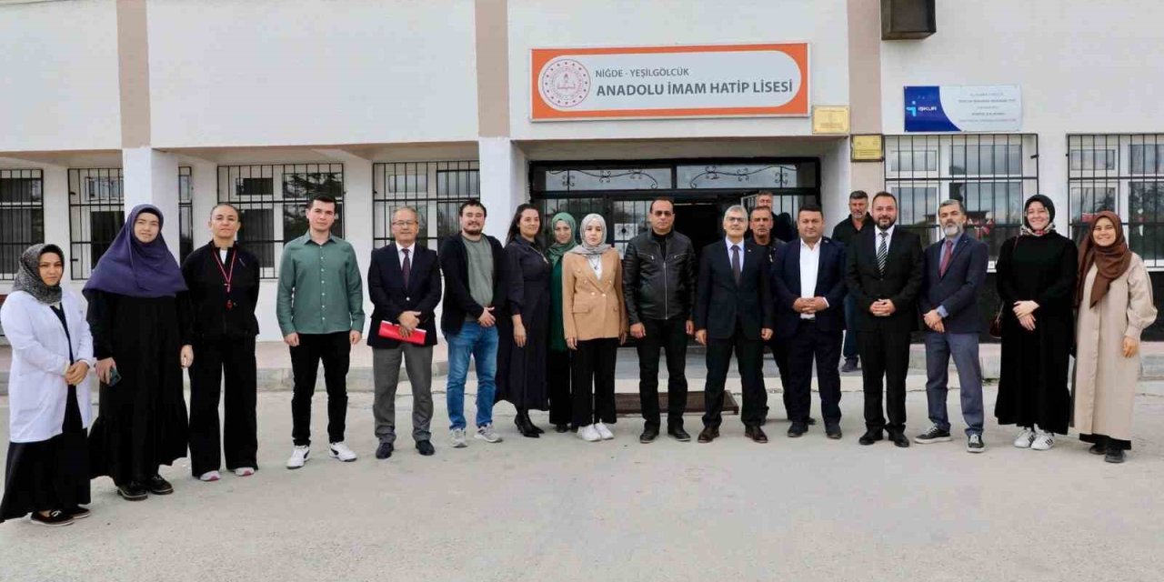 Vali Çelik’ten Okullara Ziyaret