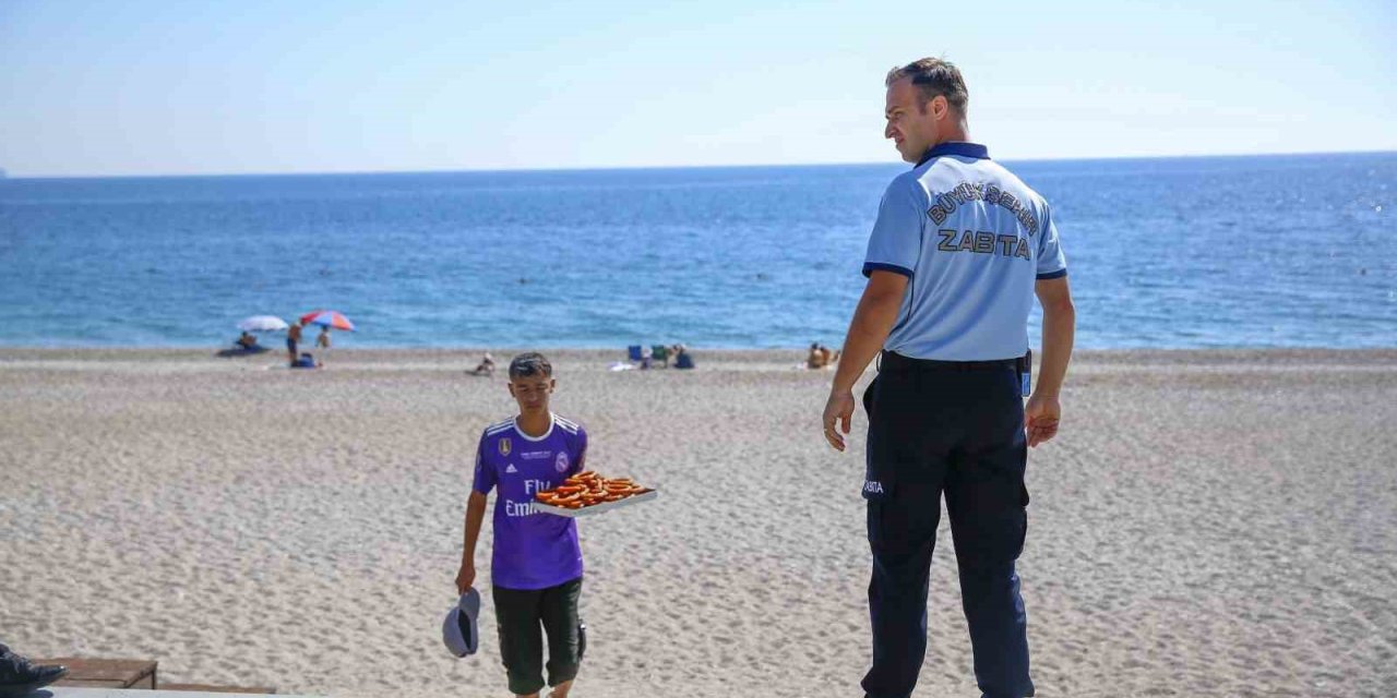 Büyükşehir Zabıtası Konyaaltı’nda 4 Bin 360 Olaya Müdahale Etti