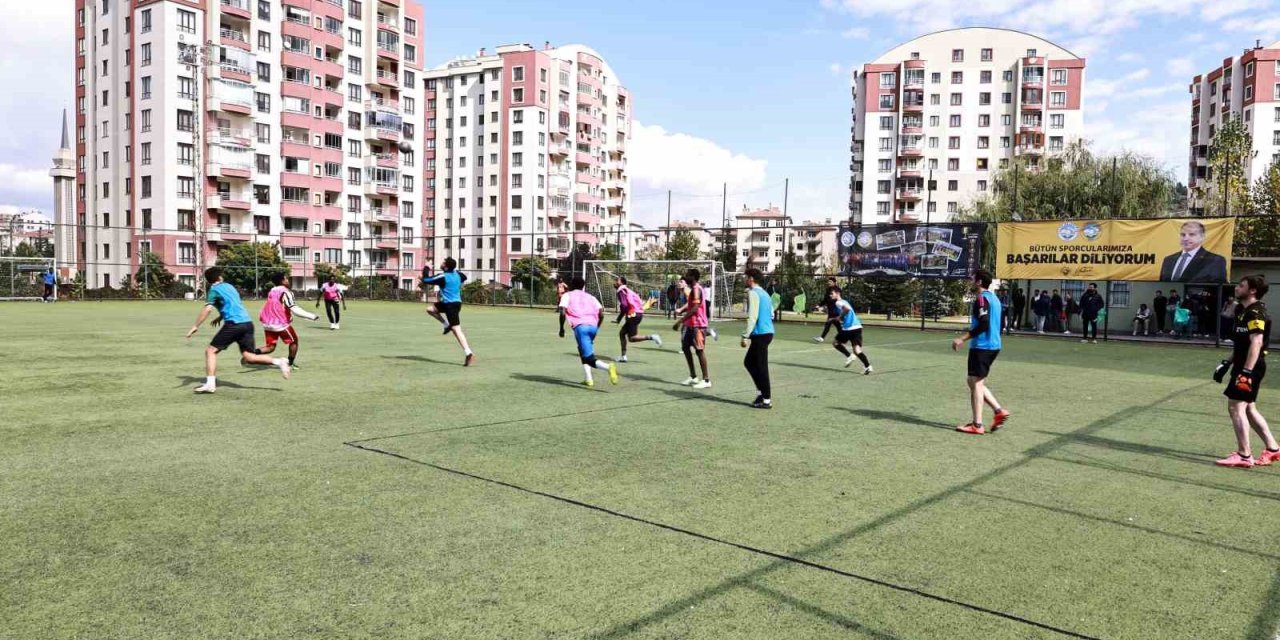 Talas’ın Cumhuriyet Kupası’nda Heyecan Başladı