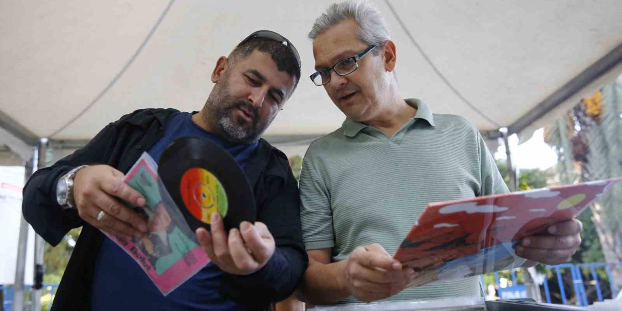 Antikacılar Ve Nostalji Festivali Başladı