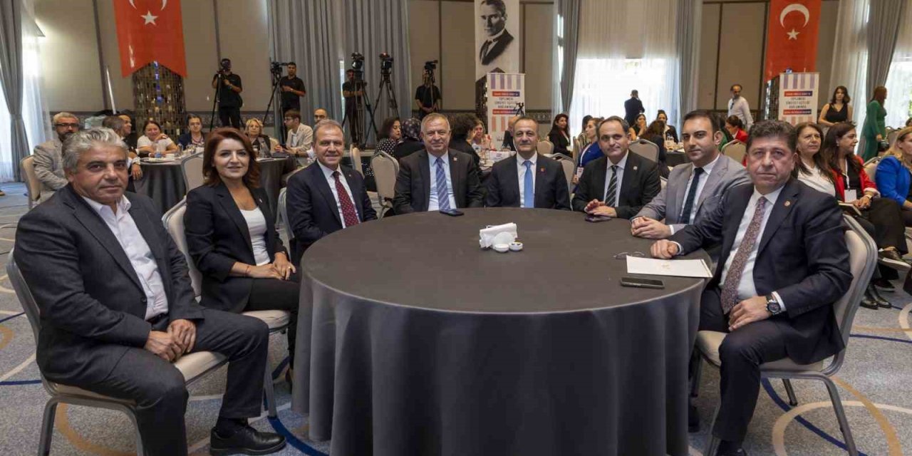 Mersin’de Düzenlenen Sosyal Politikalar Çalıştayı Tamamlandı