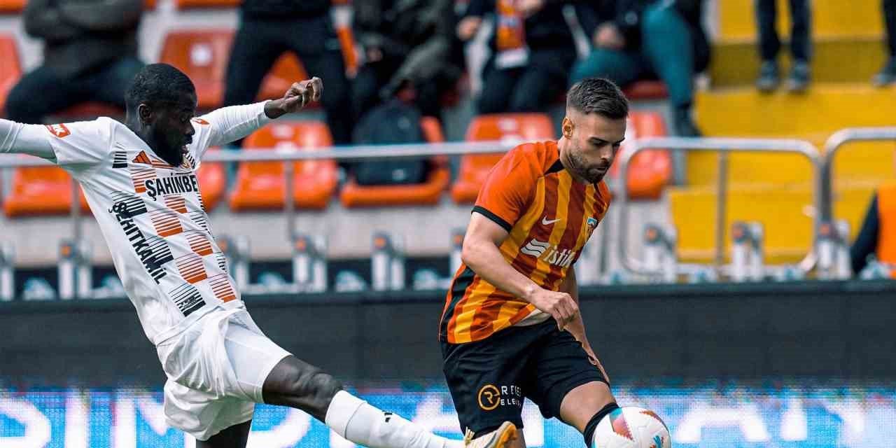 Miguel Cardoso 1 Gol Attı, 1 Asist Yaptı