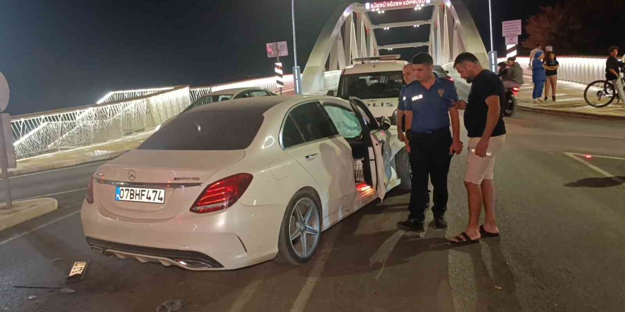 Kırmızı Işık İhlali Kaza Yaptırdı