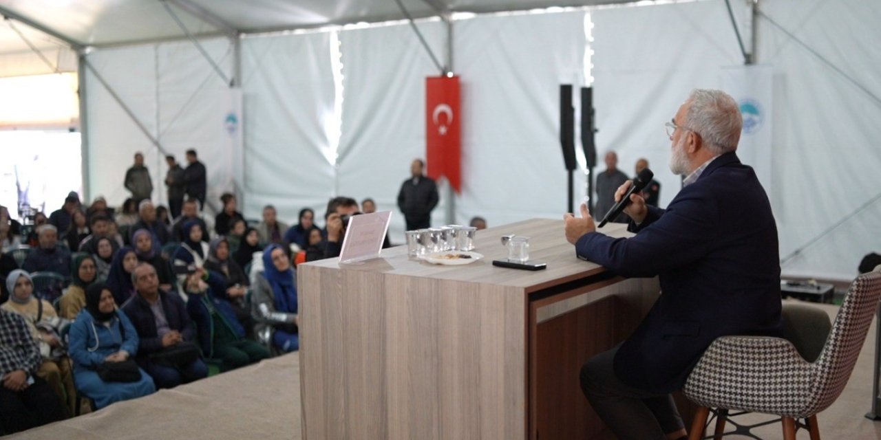 Yazar Yenişehirlioğlu: "kayseri Kitap Fuarı Her Yıl Güçlenerek Devam Ediyor"