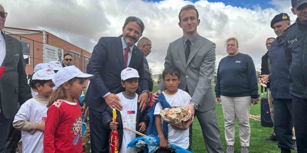 Seyitgazi’de Mevsimlik İşçilerin Çocukları Sporla Buluştu