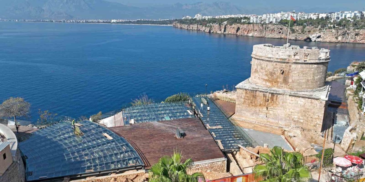 Hıdırlık Kulesi Seyir Terasına Son Rötuşlar