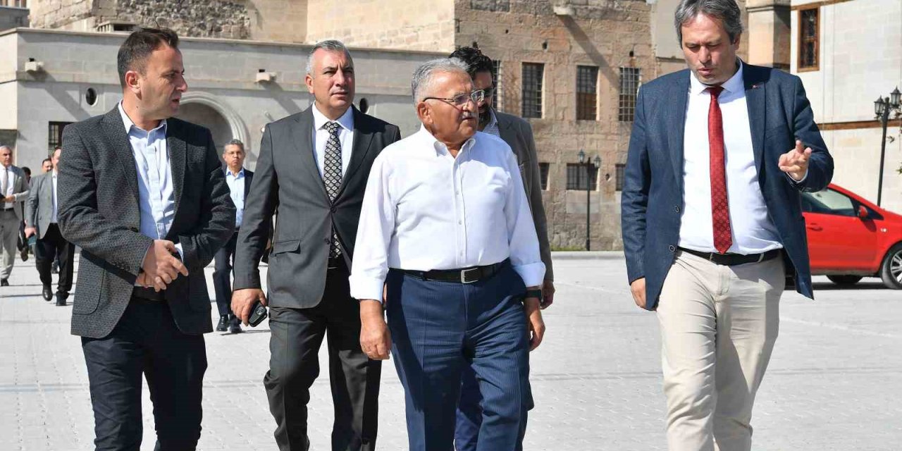 Başkan Büyükkılıç; Tarihi Kayseri Mahallesi Dokusunu Ortaya Çıkaracak Projeyi Yerinde İnceledi
