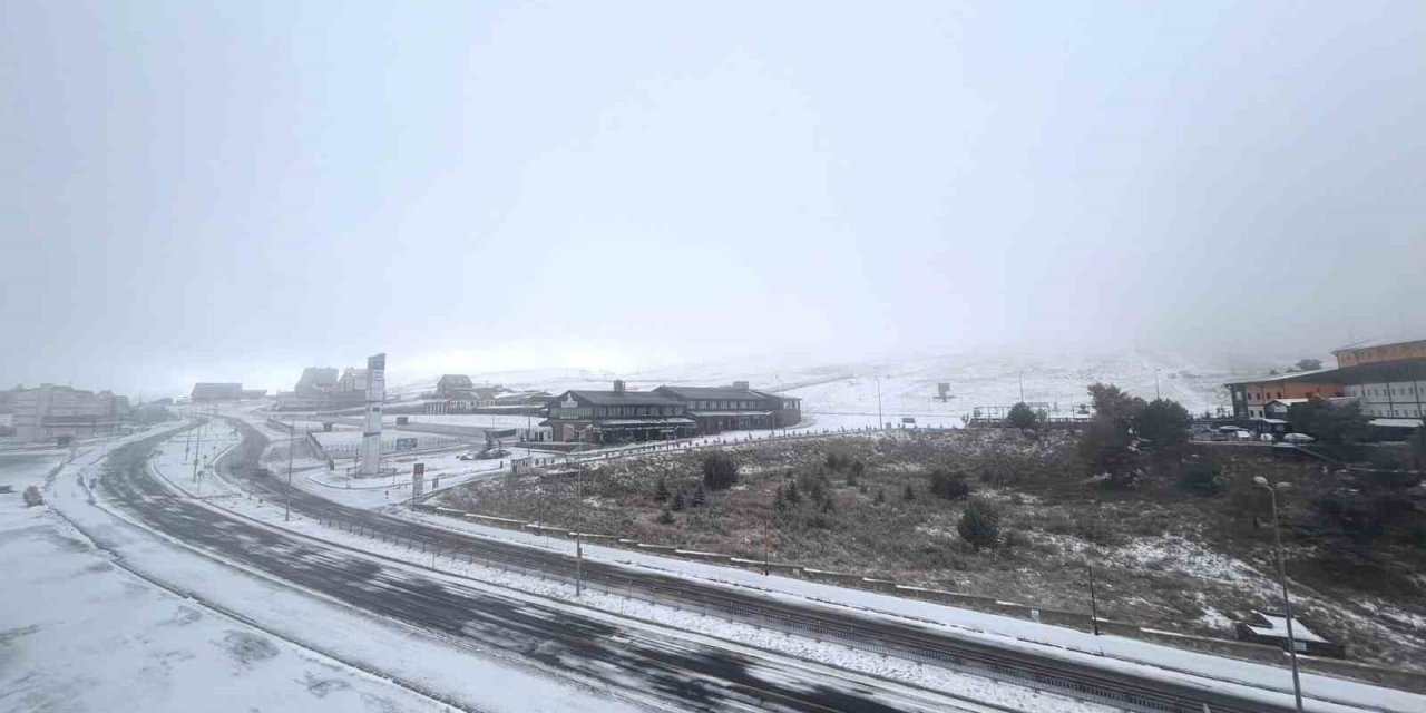 Erciyes’te Kar Yağışı Sürüyor