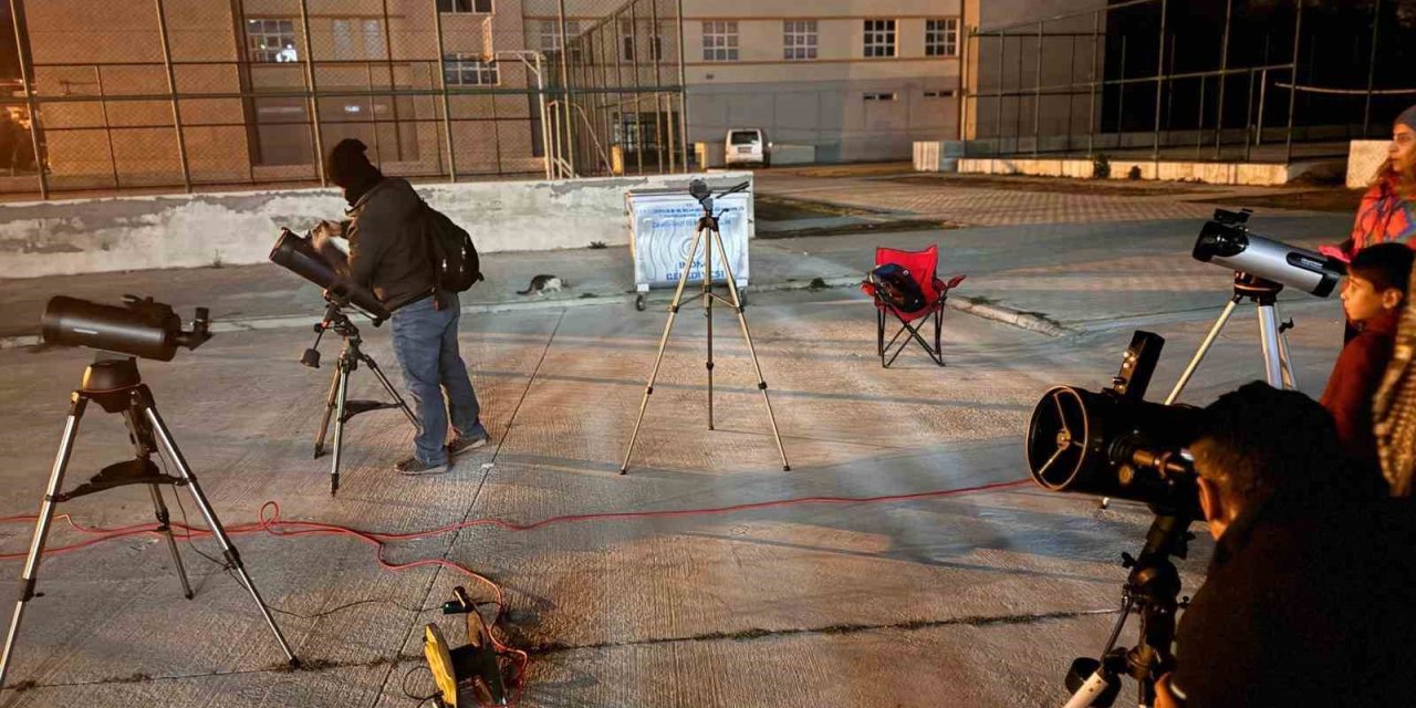 Eskişehir Astronomi Günleri’nde Çocuklar Gökyüzünü Keşfetti