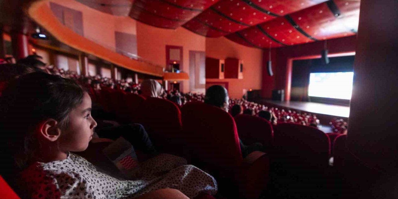 Atatürk’ün Çocukluk Hayatını Anlatan ’mustafa’ İsimli Filmin Galası Yapıldı