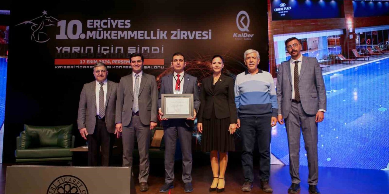 Erciyes Koleji, Avrupa Kalite Yönetimi Vakfı’ndan Ulusal Kalite Hareketi Beratı Aldı