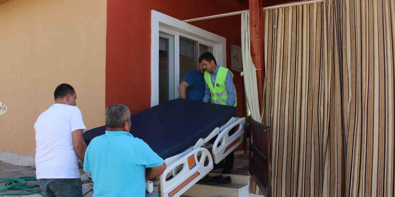 Antalya’da 4 Bin 471 Adet Hasta Yatağı Yardımında Bulunuldu